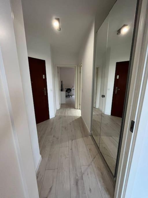 New Apartment Old Town -6 People - 200M Town Hall Wroclaw Luaran gambar